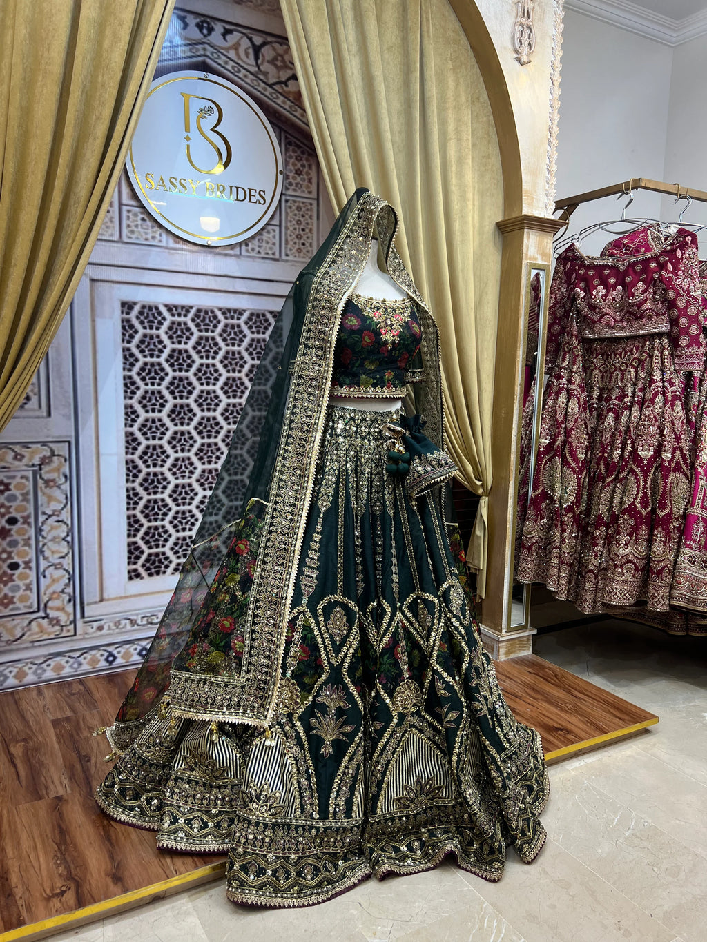 GUL E KHAAS BY MNR