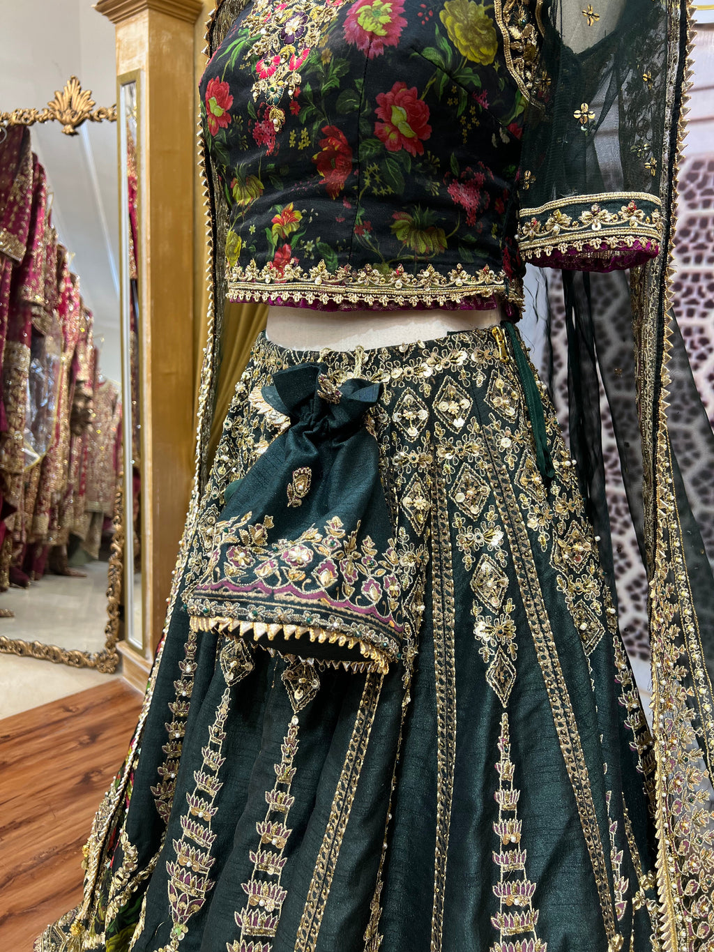 GUL E KHAAS BY MNR
