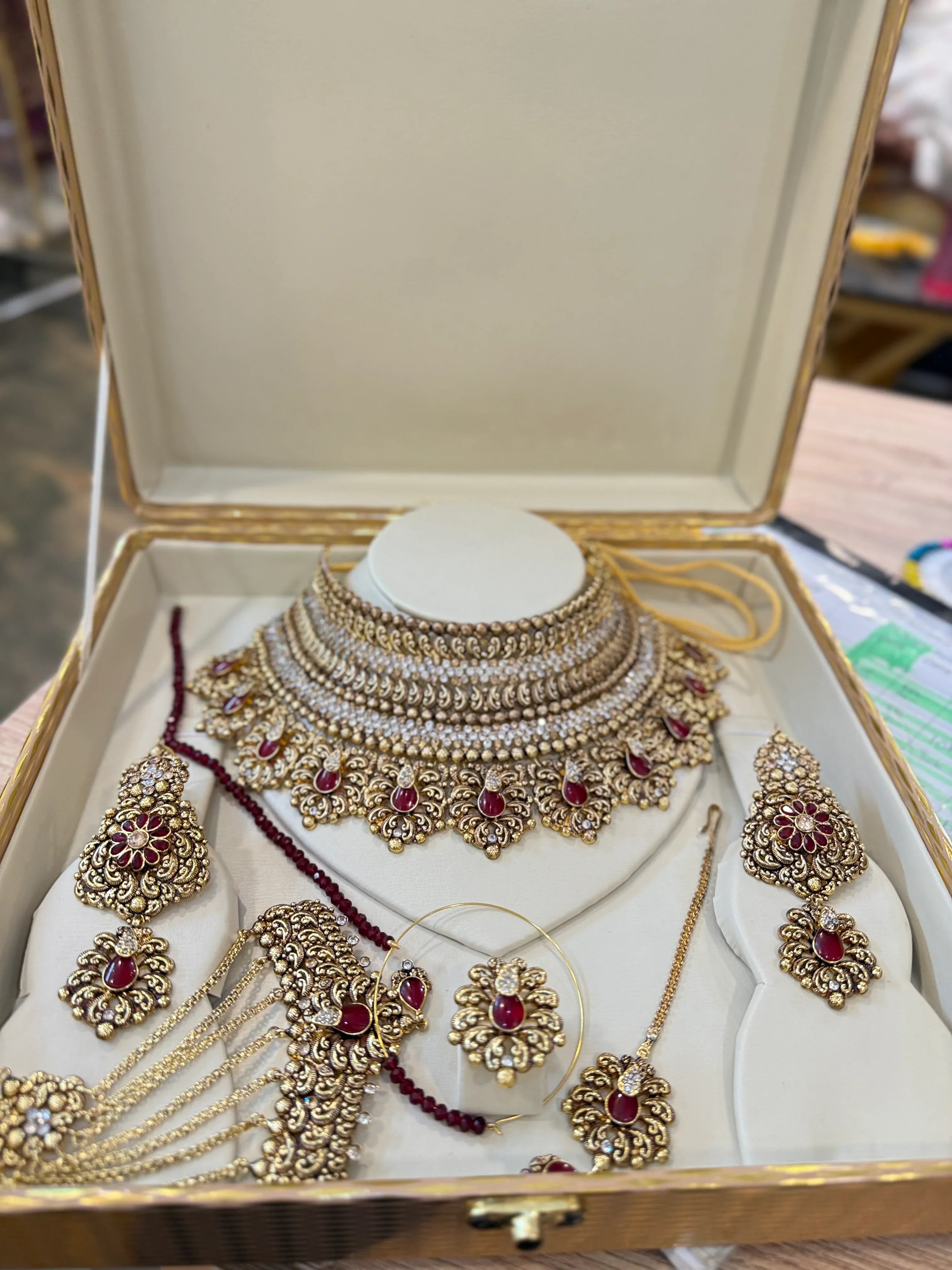 BARAAT JEWELLRY SET