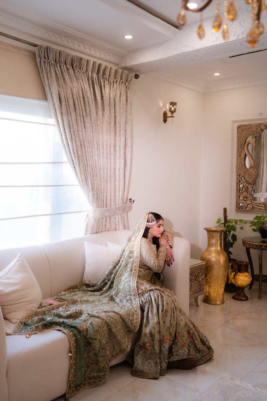 MNR ZAMAR BANO