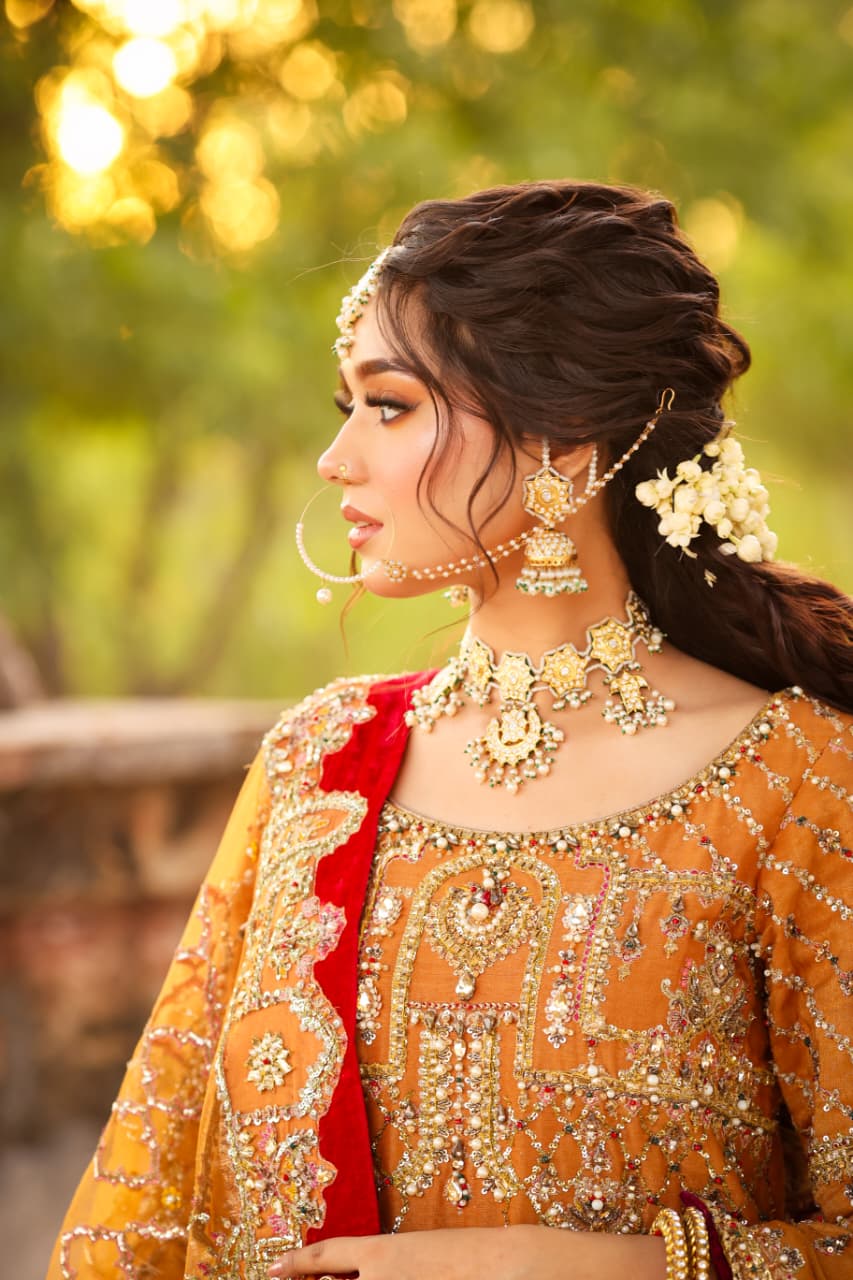 MNR ZEENAT MAHAL