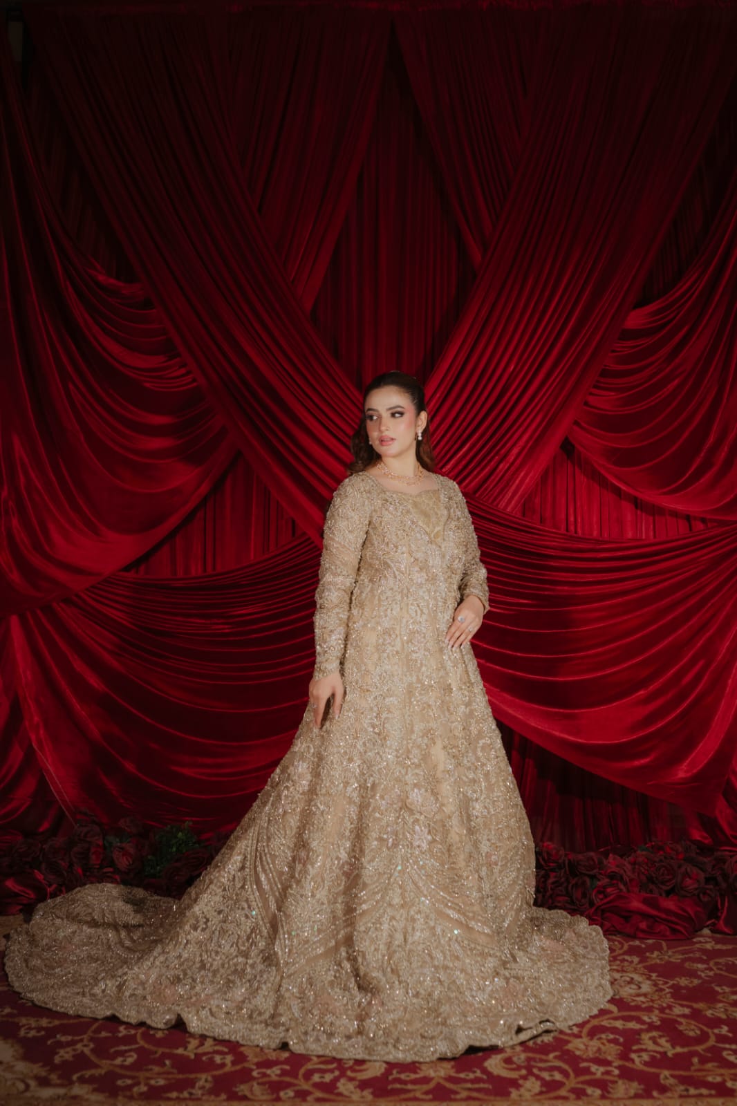 SUFFUSE GOLD ANGRAKHA